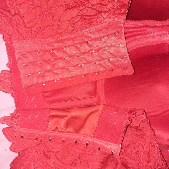 Top - Picture 2 of 3